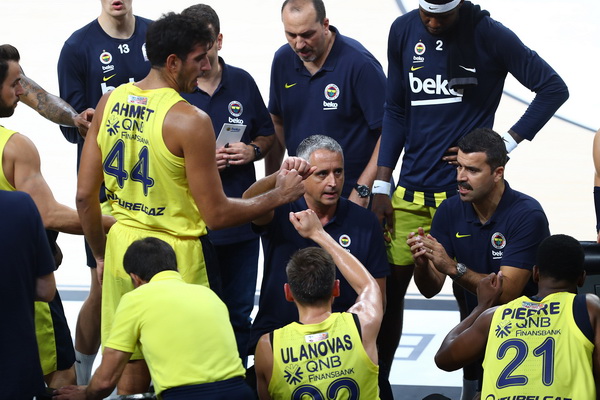 „Fenerbahče“ be E. Ulanovo ir kelių lyderių krito per pratęsimą