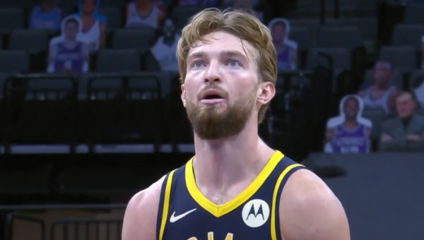 „Pacers“ patyrė pralaimėjimą, o D. Sabonis žaidė rezultatyviai, tačiau dažnai klydo (VIDEO)