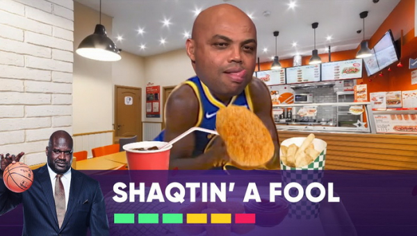 „Shaqtin' A Fool“ laureatas – kamuolį į savo krepšį norėjęs sugrūsti „Thunder“ gynėjas (VIDEO)