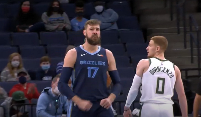 „Grizzlies“ pralaimėjo, o J. Valančiūnas užfiksavo 20-ąjį savo dvigubą dublį (VIDEO)