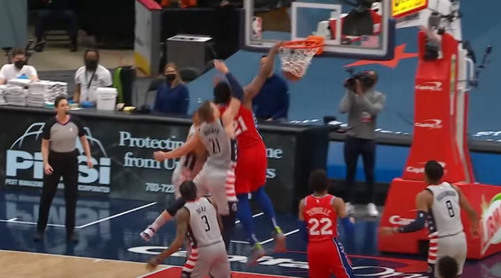 J. Valančiūno bendraklubių blokas bei metimas iš aikštės vidurio – tarp gražiausių NBA nakties momentų
