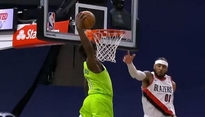 Įspūdinga J. Hardeno ir D. Jordano kombinacija bei A. Edwardso skrydis – NBA Top 10 viršūnėje (VIDEO)