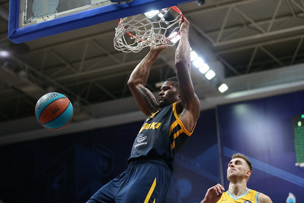 „Maccabi“ jau galvoja apie kitą sezoną: vilioja du aukštaūgius