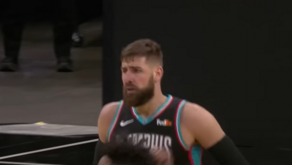 J. Valančiūno klubas krito prieš NBA lyderius (VIDEO)