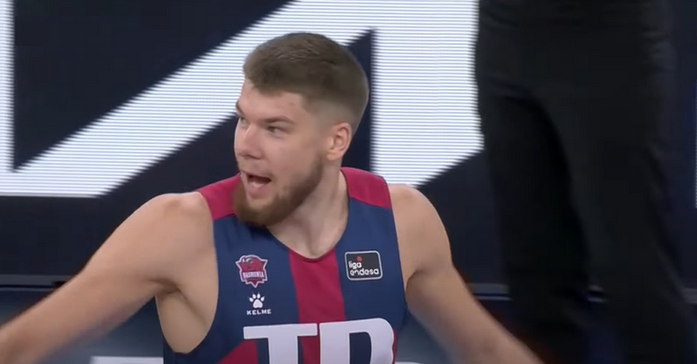 R. Giedraitis sužaidė karjeros rungtynes ir pataikė metimą iš aikštės vidurio (VIDEO)