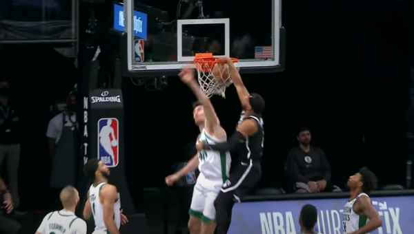 Praėjusios nakties gražiausių NBA epizodų dešimtukas (VIDEO)