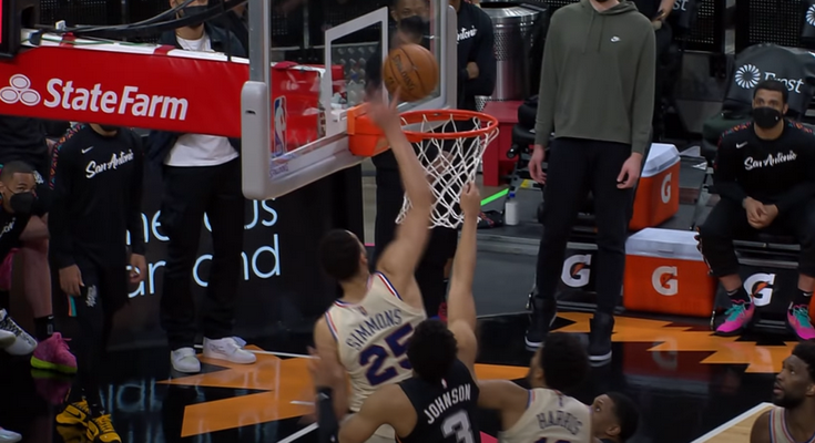 Išvyskite: efektingiausi praėjusios nakties NBA epizodai (VIDEO)