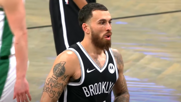 M. Jamesas „Nets“ gretose liks iki sezono pabaigos