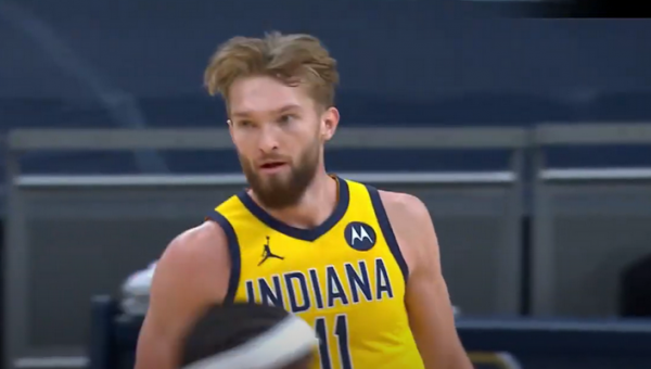 Su NBA sezonu D. Sabonis atsisveikino surinkdamas trigubą dublį (VIDEO)