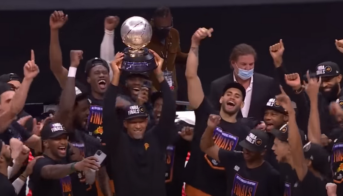 „Suns“ įveikė „Clippers“ ir žais NBA finale (VIDEO)