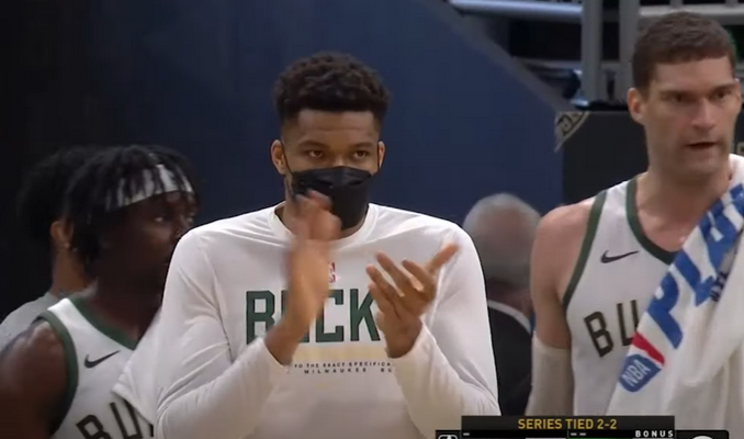 „Bucks“ – per žingsnį nuo NBA finalo (VIDEO)