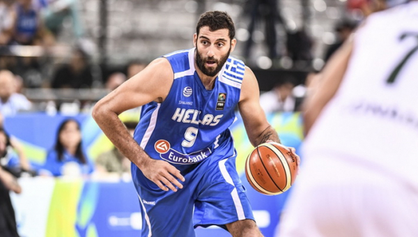 I. Bourousis kabina sportbačius ant vinies