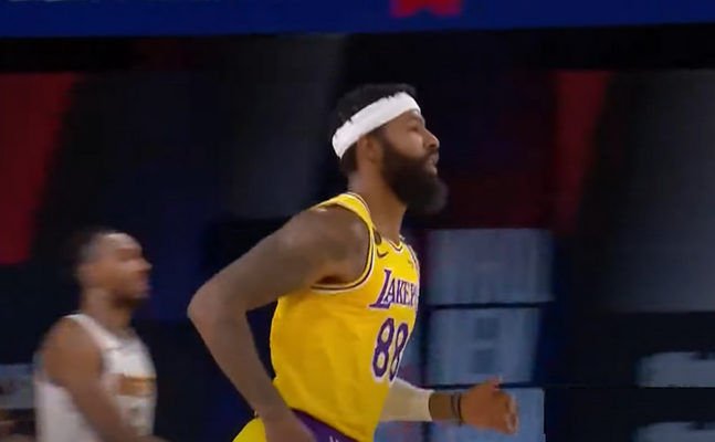 NBA veteraną nustebino „Lakers“ sprendimas juo atsikratyti