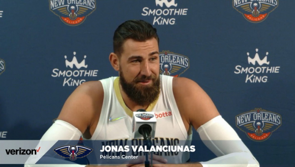 J. Valančiūnas patyrė traumą: debiuto „Pelicans“ teks palaukti
