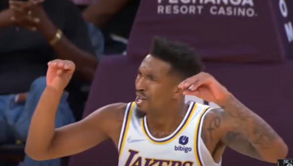 A. Davisas įvardijo žaidėją, kurio perėjimas į „Lakers“ jį nustebino labiausiai