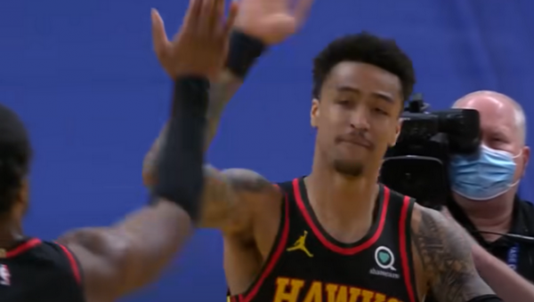 Vienas „Hawks“ lyderių J. Collinsas: Kyrie nebuvimas padės mums patekti į finalą