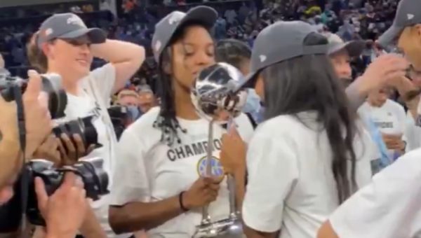 WNBA čempionėmis pirmą kartą tapo Čikagos krepšininkės