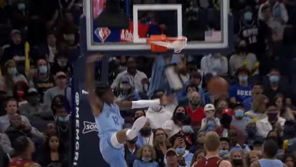 Fantastiškas J. Moranto skrydis – įspūdingiausias NBA nakties momentas (VIDEO)