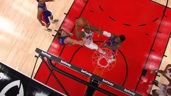 D. DeRozano bei „Raptors“ nigeriečio skrydžiai – įspūdingiausi NBA nakties momentai