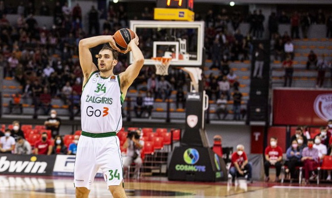 Dėl galimai klaidingo testo T.Cavanaugh praleis rungtynes su „Maccabi“