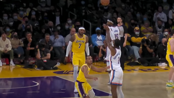 Tolimas Sh. Gilgeouso-Alexanderio metimas - gražiausias NBA nakties momentas (VIDEO)