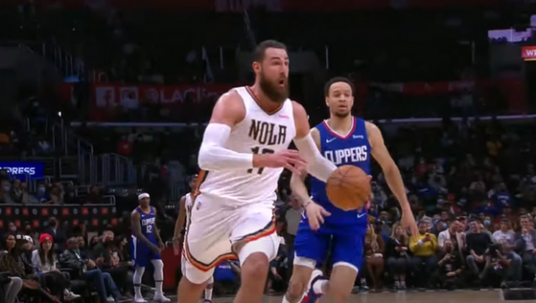 Monstras iš Lietuvos: J. Valančiūno žaidimo epizodai prieš „Clippers“ (VIDEO)