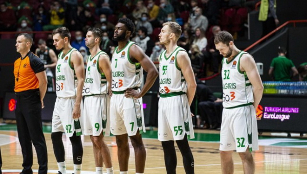 „Žalgirio“ fanai po neįvykusio mačo: „Yra vienas pliusas, „Žalgiris“ nepralaimi jau antra savaitė iš eilės“