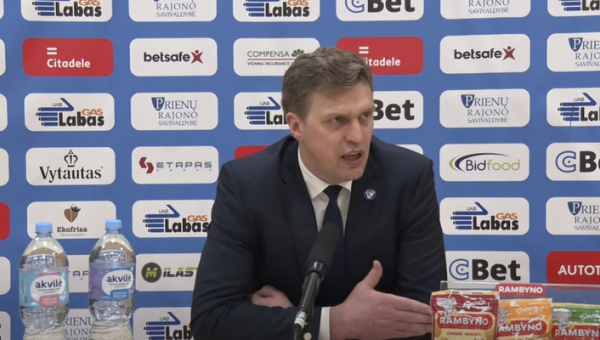 D. Adomaitis: „Pirmoje pusėje pavyko kontroliuoti varžovų energiją“ (VIDEO)
