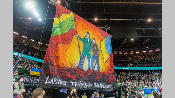 Įspūdingas „Žalgirio“ fanų plakatas: „Laisvės troškimo nenumalšinsi!“