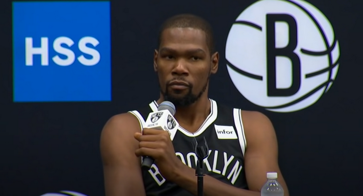 „Nets“ įveikė „Knicks“, o K. Durantas surinko 53 taškus (VIDEO)