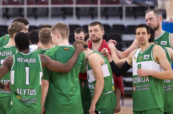 „Dzūkijos“ komandoje – COVID-19 protrūkis
