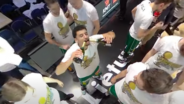 KMT finalo ketvertas 360 laipsnių kampu (VIDEO)