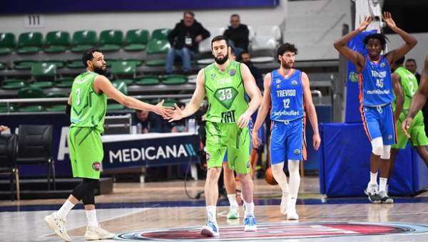 E. Žukausko ekipa po atkaklios kovos nusileido „Fenerbahče“