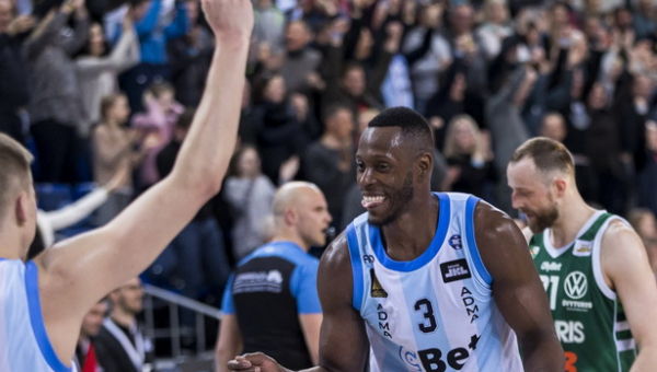J. Palaciosas kabinti sportbačių ant vinies neketina: „Jaučiuosi nuostabiai“