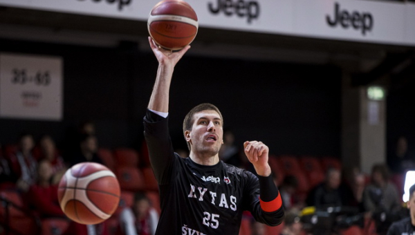 LKL reguliariojo sezono MVP statulėlė keliauja į Vilnių: naudingiausiu tapo I. Buva