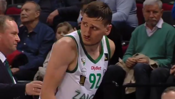 E. Ulanovas patyrė traumą (VIDEO)