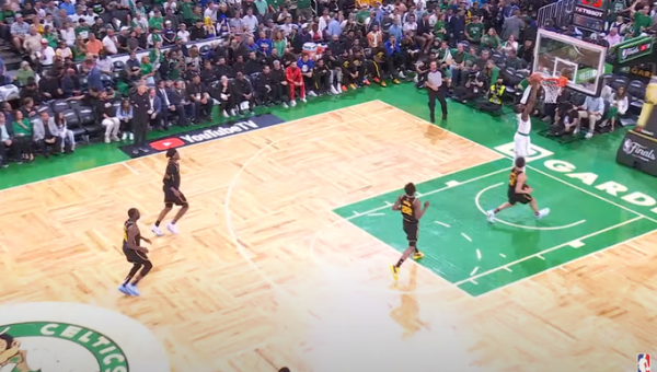 „Celtics“ įveikė „Warriors“: gražiausi mačo epizodai (VIDEO)