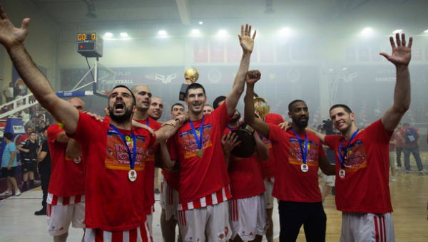„Crvena Zvezda“ ir vėl tapo Serbijos čempionais