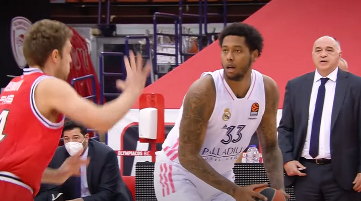 „Rusijos“ pinigai svarbiau nei pajėgus turnyras: T. Thompkins kelsis į „Zenit“