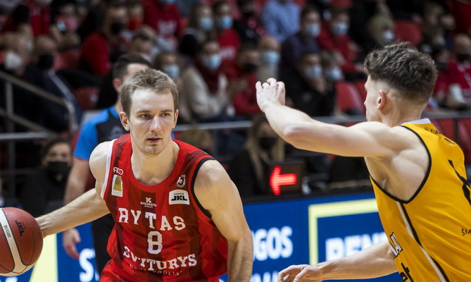„Rytas“ atsisveikino su V. Kariniausku