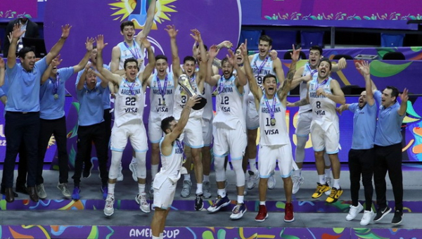 Argentina tapo Amerikos čempionu (JAV iškovojo bronzos medalius)