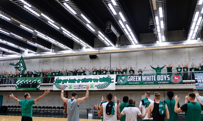 „Green White Boys“ apsilankė „Žalgirio“ treniruotėje: „Komanda turės stiprų užnugarį“