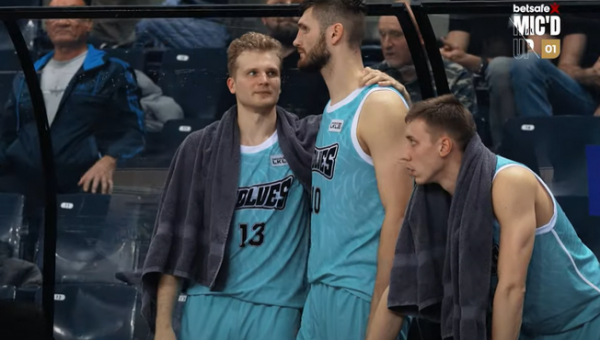 Išgirskite: mikrofoną įsisegęs rungtyniavo „Wolves“ gynėjas K. Žemaitis