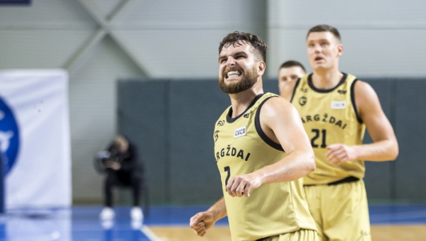 KMT kovas pergalingai atidarė „Gargždai“