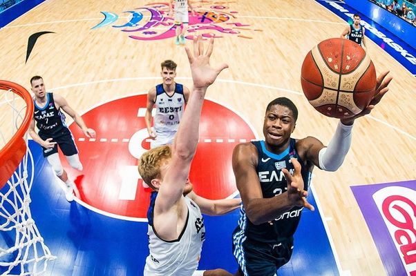 K. Antetokounmpo pasirašė sutartį su „Bulls“