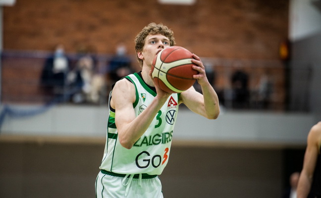 Mažeikių ekipą įveikęs „Žalgiris-2“ pratęsė pergalingą žygį (Kiti rezultatai)