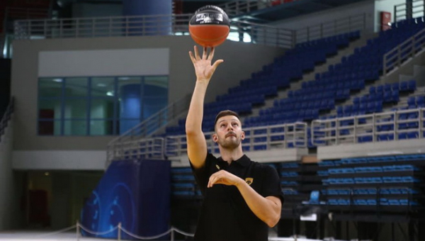 AEK pervadino savo areną pernai mirusio buvusio „Ryto“ legionieriaus vardu