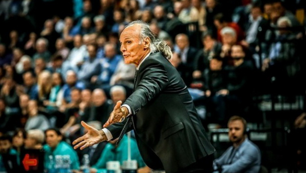 Pirmoji strategą keičia „Crvena Zvezda“ – į Eurolygą grįžta D. Ivanovičius