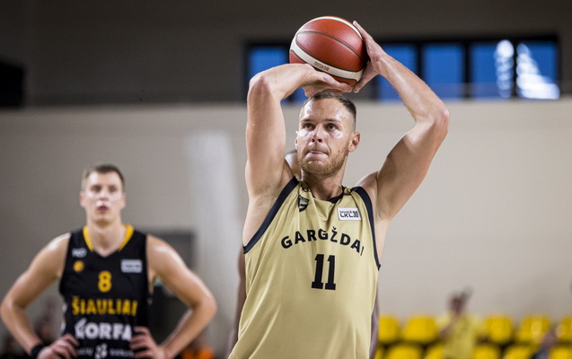 „M Basket“ pasikvietė į NKL sugrįžtantį K. Guščiką, „Kuršiai“ – naujoką iš Amerikos