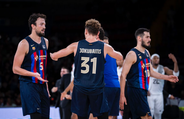 Šimtamilijoninius nuostolius turinti „Barcelona“ mažins biudžetą